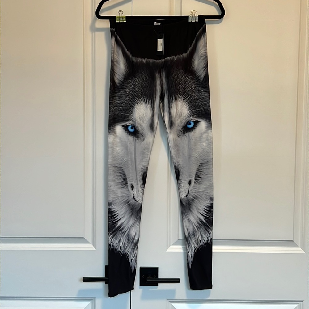Siberian Husky Leggings. NWT. ONE SIZE.